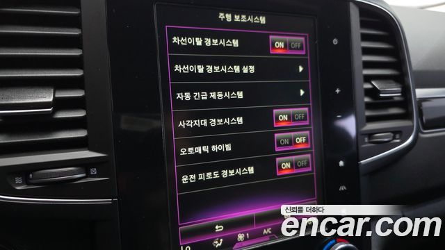 Renault Korea QM6 Diesel 2WD RE Signature 2019 — фото 16