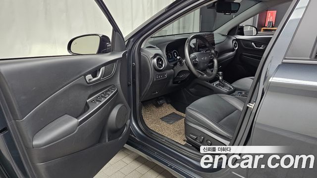 Hyundai Kona Gasoline 2.0 2WD Inspiration 2022 — фото 10