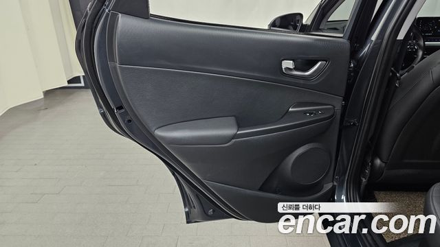 Hyundai Kona Gasoline 2.0 2WD Inspiration 2022 — фото 25