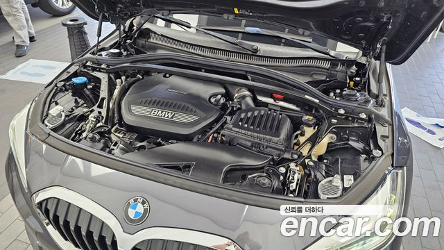 BMW 1 Series (F40) 118d Joy First Edition 2020 — фото 6