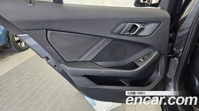 BMW 1 Series (F40) 118d Joy First Edition 2020 — фото 25