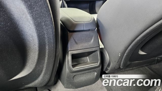 BMW 1 Series (F40) 118d Joy First Edition 2020 — фото 30