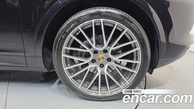 Porsche Cayenne (PO536) 3.0 COUPE PLATINUM EDITION 2022 — фото 5