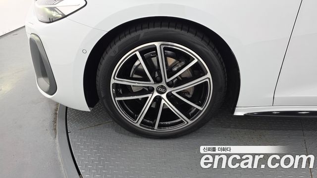 Audi A5 (B10) 40 TFSI Quattro S Line 2025 — фото 5