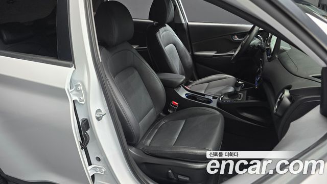 Hyundai Kona Hybrid Inspiration 2023 — фото 12