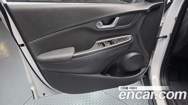Hyundai Kona Hybrid Inspiration 2023 — фото 24