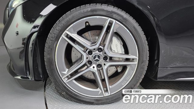 Mercedes-Benz CLS-Class (C257) CLS300d AMG Line 2019 — фото 5