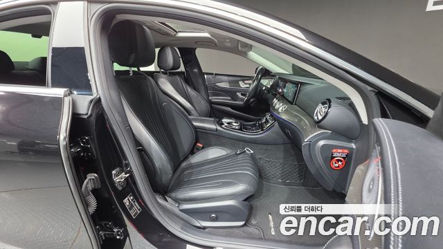 Mercedes-Benz CLS-Class (C257) CLS300d AMG Line 2019 — фото 13