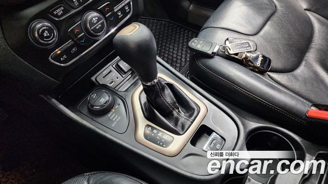 Jeep Cherokee (KL) 2.0 Diesel LIMITED 4WD 2015 — фото 9