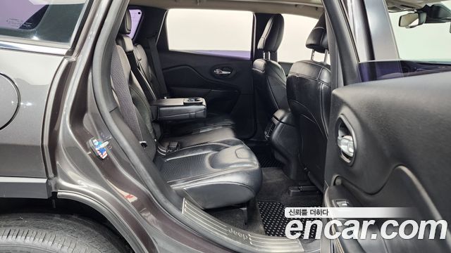 Jeep Cherokee (KL) 2.0 Diesel LIMITED 4WD 2015 — фото 12
