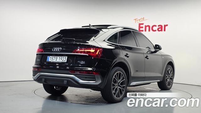 Audi Q5 (FY) 40 TDI Quattro Sportback Premium 2022 — фото 2