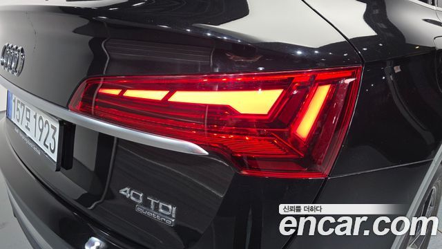 Audi Q5 (FY) 40 TDI Quattro Sportback Premium 2022 — фото 23