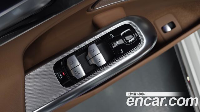 Mercedes-Benz E-Class (W214) E300 4MATIC AMG Line 2025 — фото 36