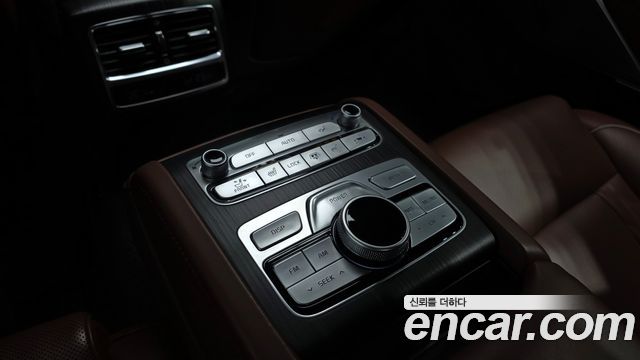 Kia K9 3.8 GDI AWD PlatinumⅡ 2020 — фото 23