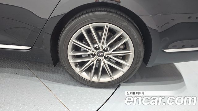 Kia K9 3.8 GDI AWD PlatinumⅡ 2020 — фото 27