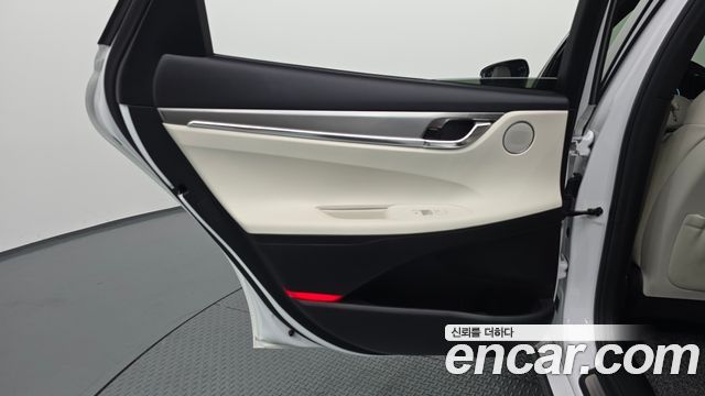 Hyundai Grandeur Hybrid (IG) Le Blanc 2022 — фото 25