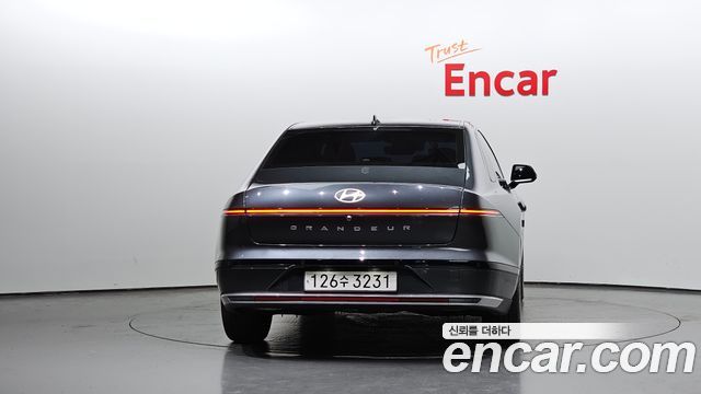 Hyundai Grandeur (GN7) 2,5 Gasoline 2WD Premium 2023 — фото 4
