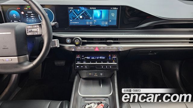 Hyundai Grandeur (GN7) 2,5 Gasoline 2WD Premium 2023 — фото 17