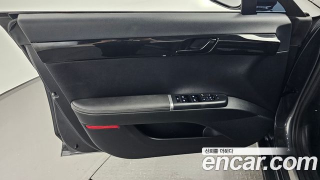 Hyundai Grandeur (GN7) 2,5 Gasoline 2WD Premium 2023 — фото 24