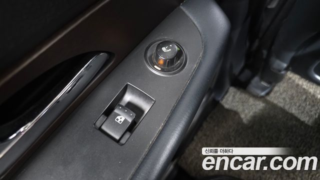 KG Mobility (SsangYong) Rexton W 2.0 4WD RX7 Prestige 2014 — фото 18