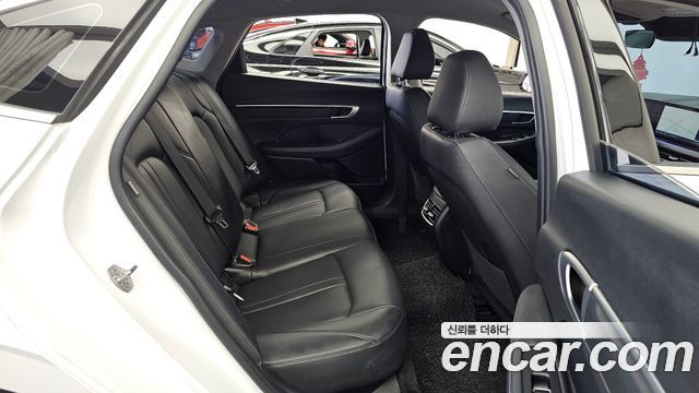 Hyundai Sonata The Edge (DN8) 2.0 Premium 2024 — фото 12