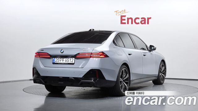 BMW 5 Series (G60) 530i xDrive M Sport 2026 — фото 2