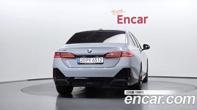BMW 5 Series (G60) 530i xDrive M Sport 2026 — фото 4
