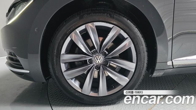 Volkswagen Arteon 2.0 TDI Premium 2020 — фото 5