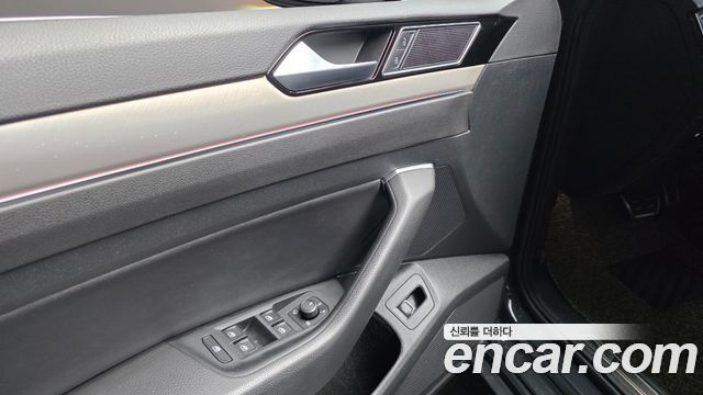 Volkswagen Arteon 2.0 TDI Premium 2020 — фото 22