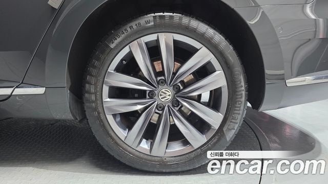 Volkswagen Arteon 2.0 TDI Premium 2020 — фото 27