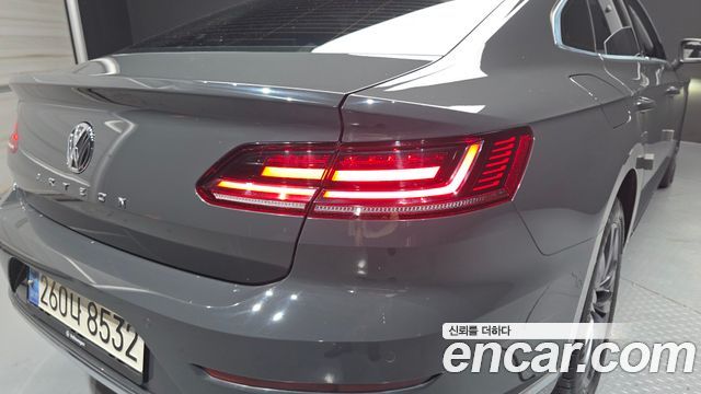 Volkswagen Arteon 2.0 TDI Premium 2020 — фото 29