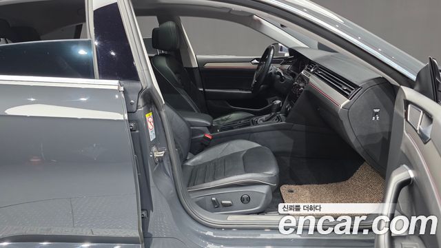 Volkswagen Arteon 2.0 TDI Premium 2020 — фото 32