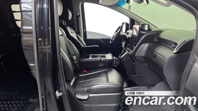 Hyundai Staria Cargo 3-Seater Modern 2023 — фото 11