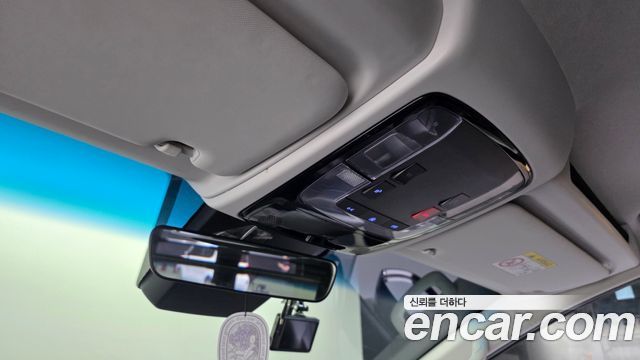 Hyundai Staria Cargo 3-Seater Modern 2023 — фото 18