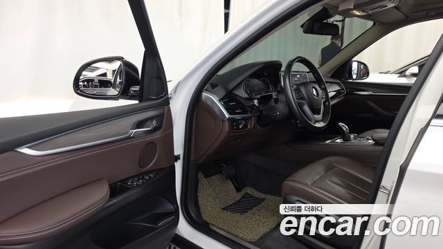 BMW X5 (F15) xDrive 30d 2017 — фото 10