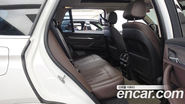 BMW X5 (F15) xDrive 30d 2017 — фото 12