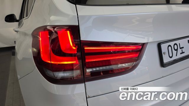 BMW X5 (F15) xDrive 30d 2017 — фото 23