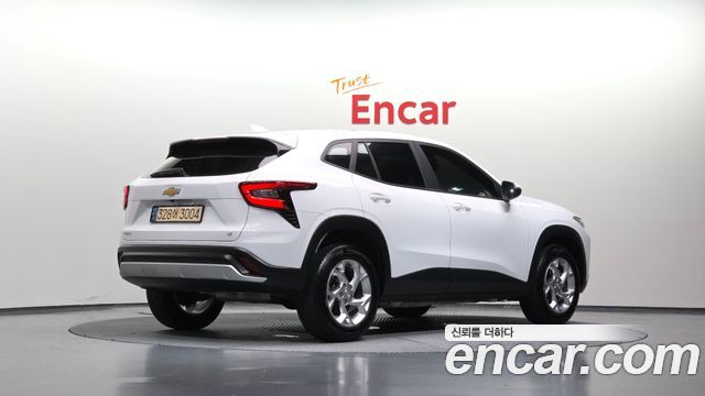 Chevrolet Trax Crossover 1.2 LT 2024 — фото 2