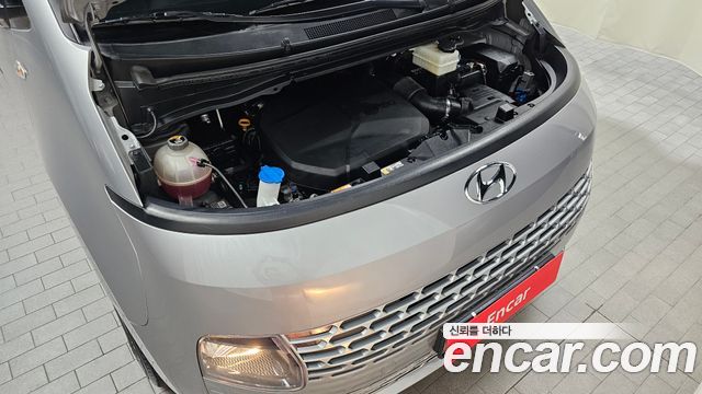 Hyundai Staria Tourer 11-Seater Smart 2023 — фото 6