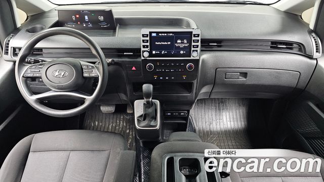 Hyundai Staria Tourer 11-Seater Smart 2023 — фото 7