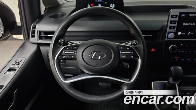 Hyundai Staria Tourer 11-Seater Smart 2023 — фото 12