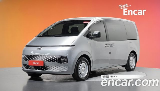 Hyundai Staria Tourer 11-Seater Smart 2023 — фото 1
