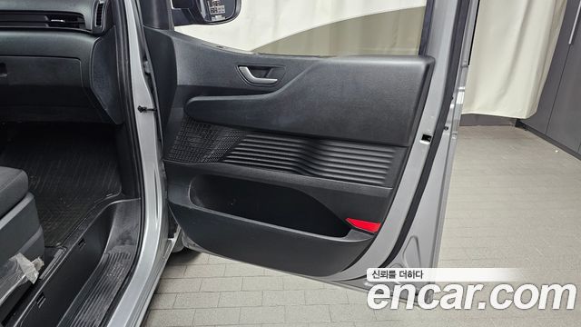 Hyundai Staria Tourer 11-Seater Smart 2023 — фото 25