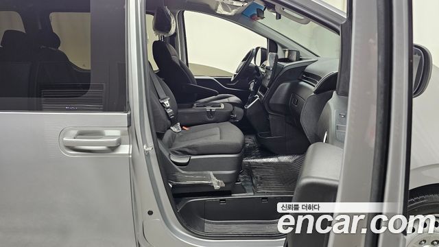 Hyundai Staria Tourer 11-Seater Smart 2023 — фото 26