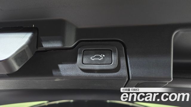 Land Rover Range Rover Evoque 2.0 TD4 HSE Dynamic 2019 — фото 20