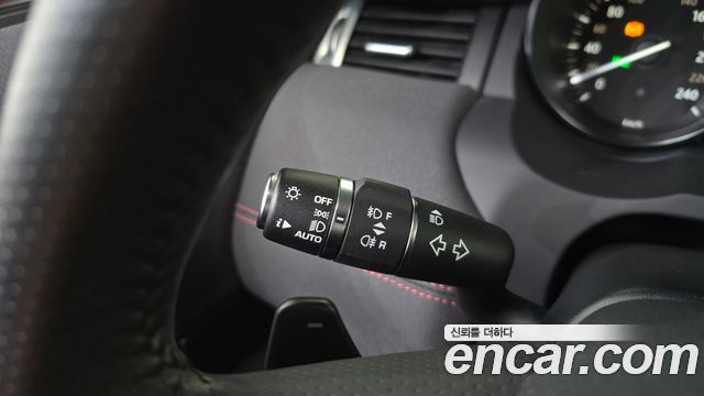 Land Rover Range Rover Evoque 2.0 TD4 HSE Dynamic 2019 — фото 33