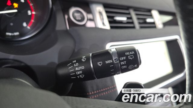 Land Rover Range Rover Evoque 2.0 TD4 HSE Dynamic 2019 — фото 35