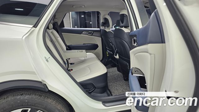 Kia Sportage Hybrid (V) Signature 2WD 2023 — фото 12