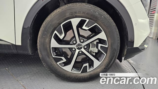 Kia Sportage Hybrid (V) Signature 2WD 2023 — фото 21