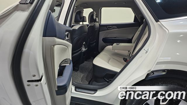 Kia Sportage Hybrid (V) Signature 2WD 2023 — фото 26